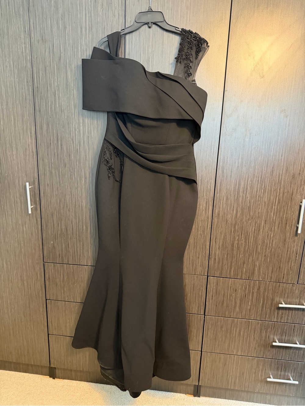 Elegant Black Evening Gown